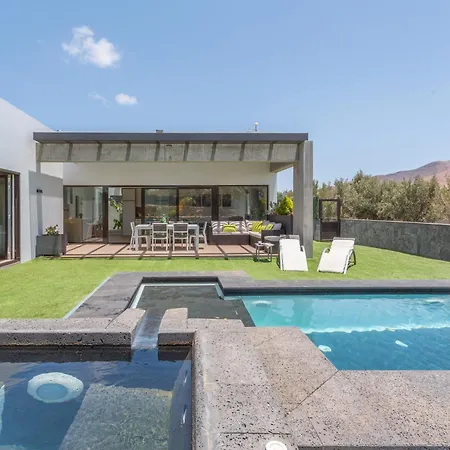 Laian Holiday home *