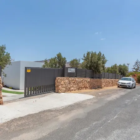 Laian * Triquivijate