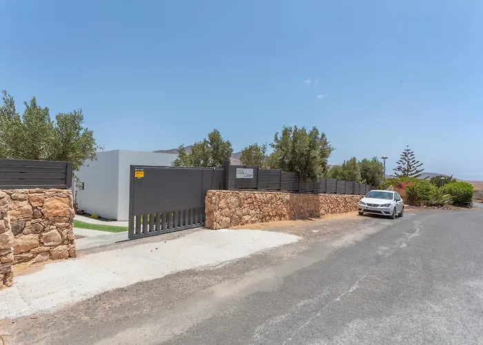 Laian * Triquivijate